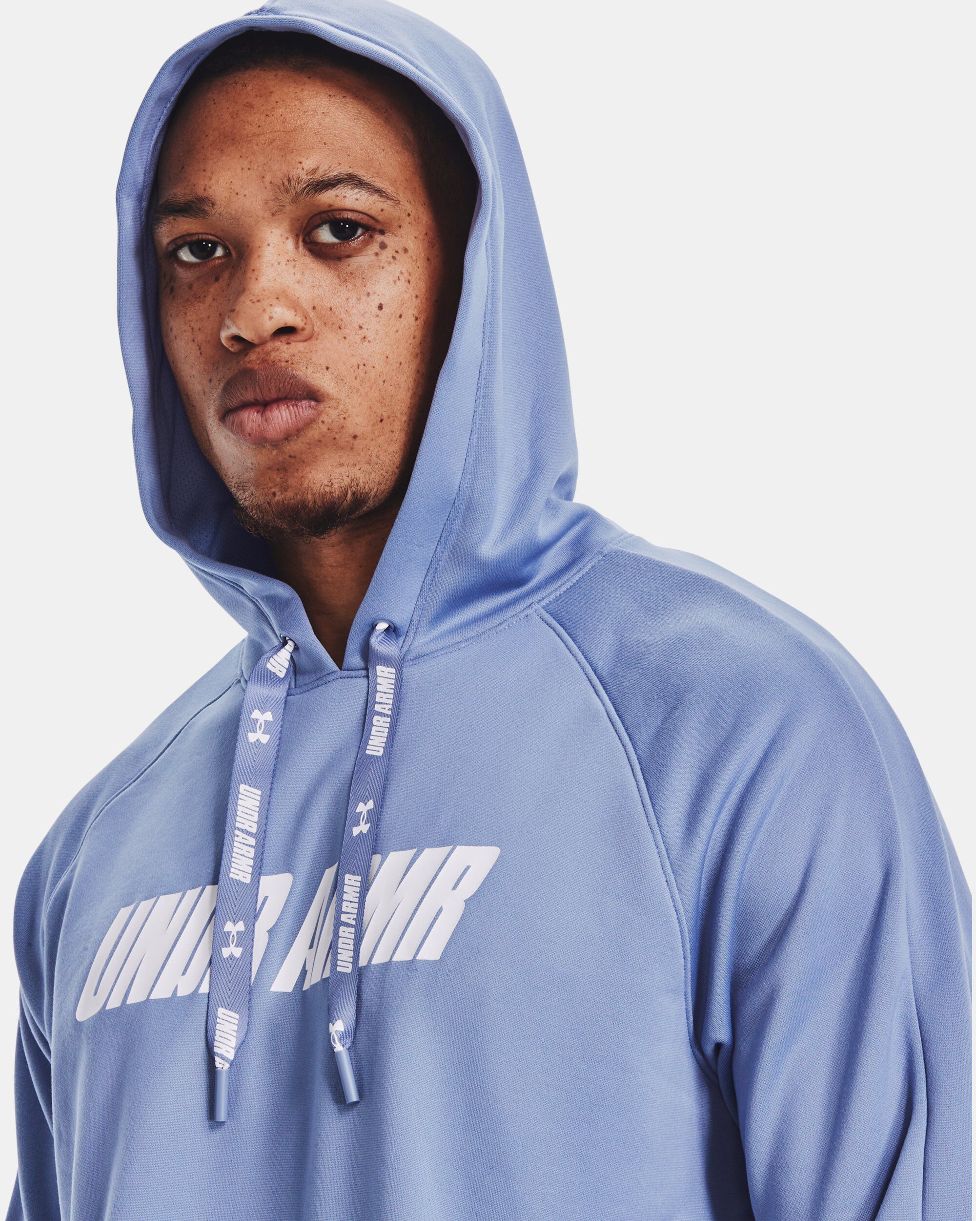ua baseline hoodie