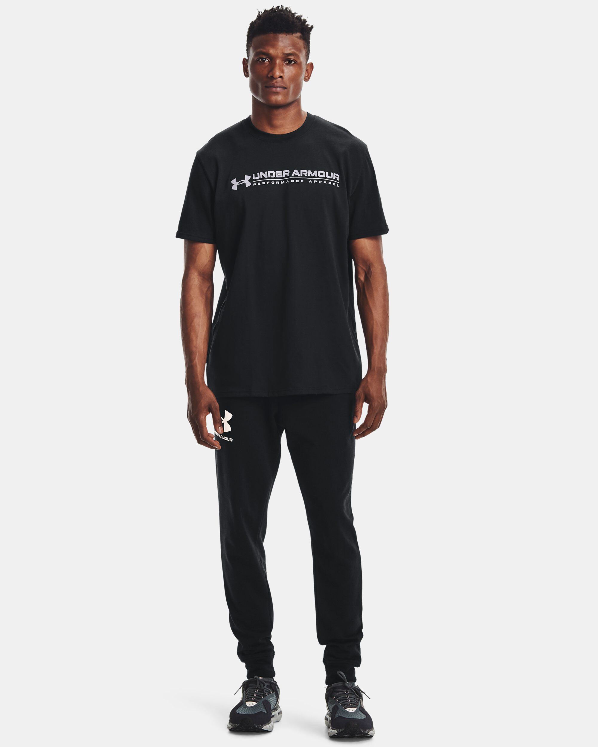 Under Armour Men s UA Signature Vortex Heavyweight Short Sleeve in KSA