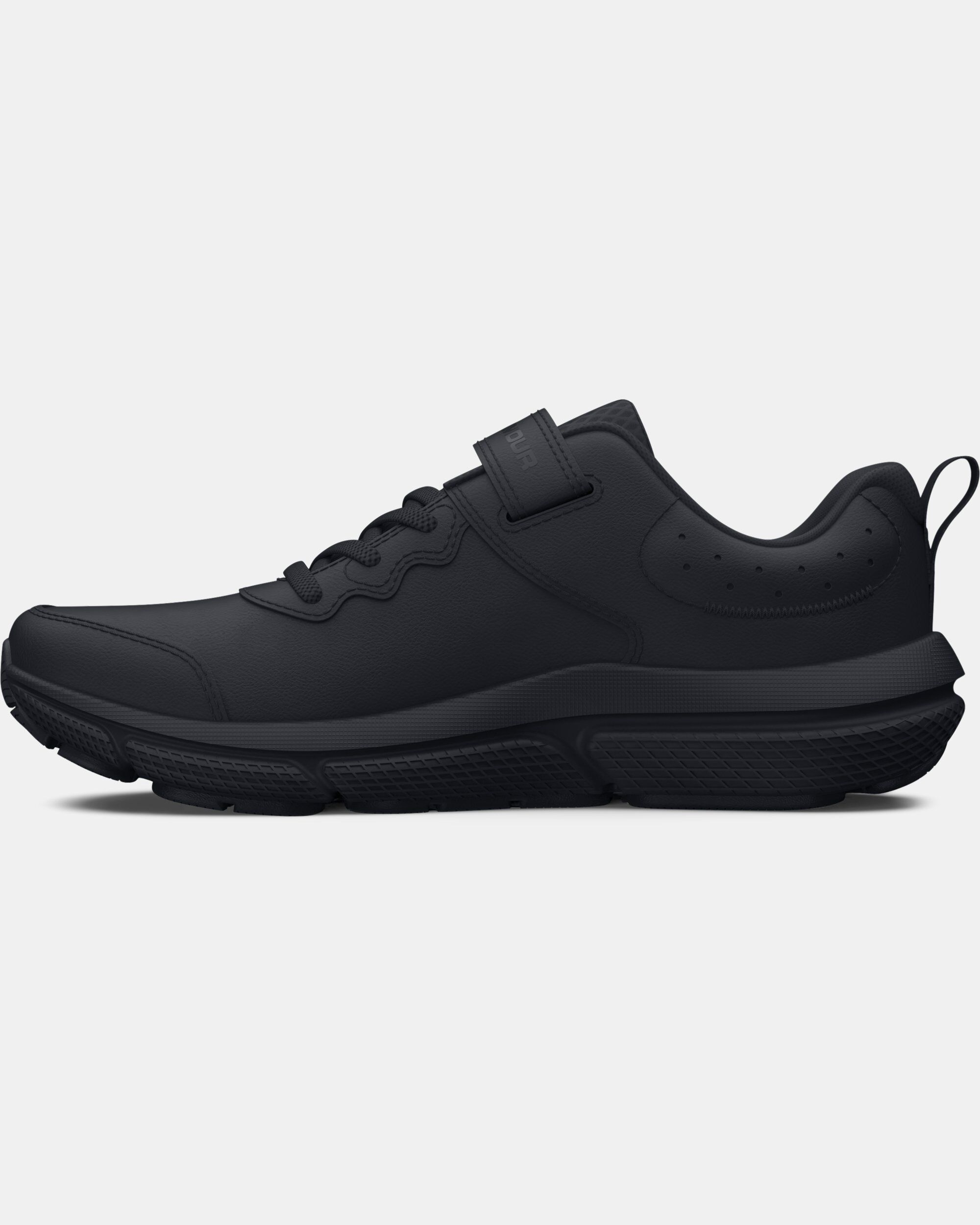 Under armour shop uniform shoes