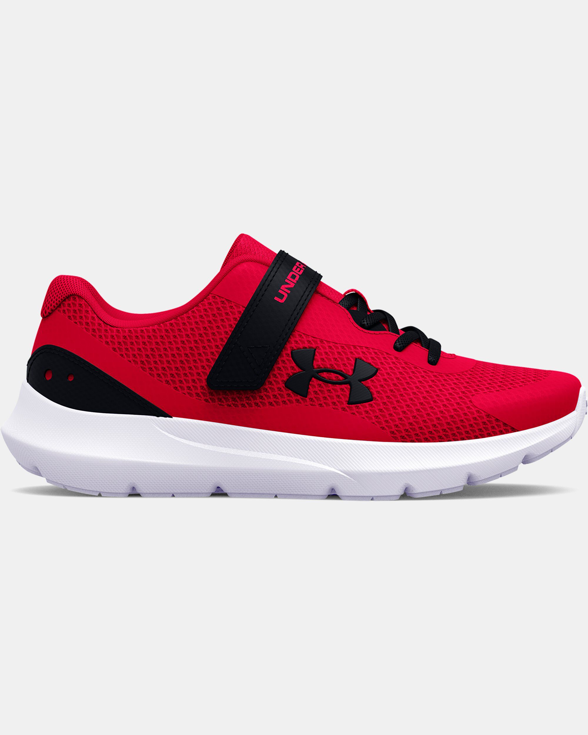 Under armour kids footwear deals