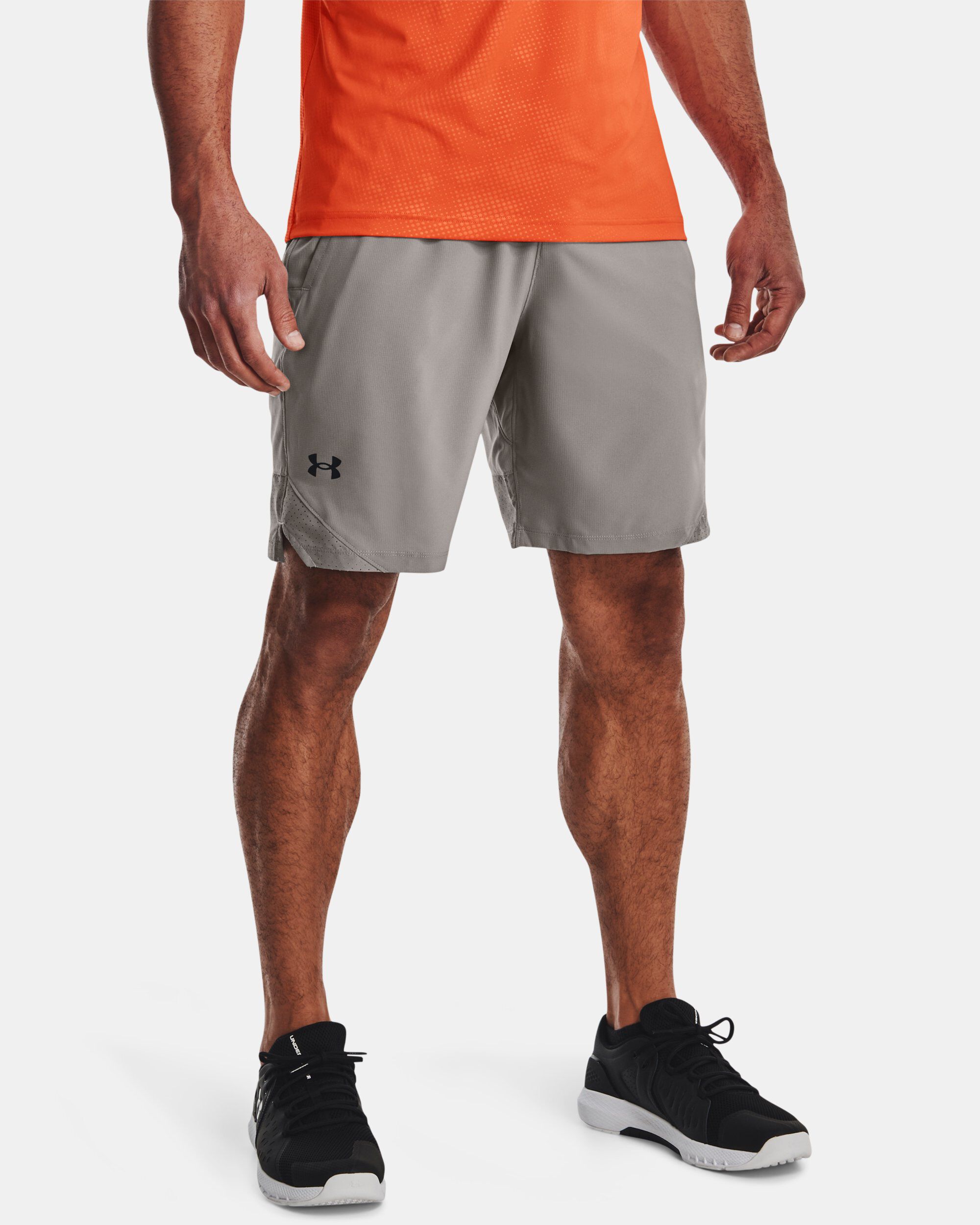 Bermuda under sale armour qualifier woven