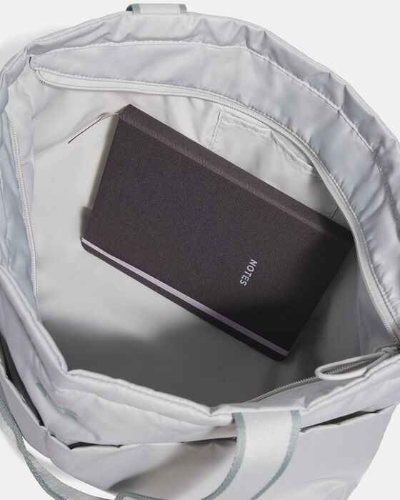  استوديو لايت UA image number 2