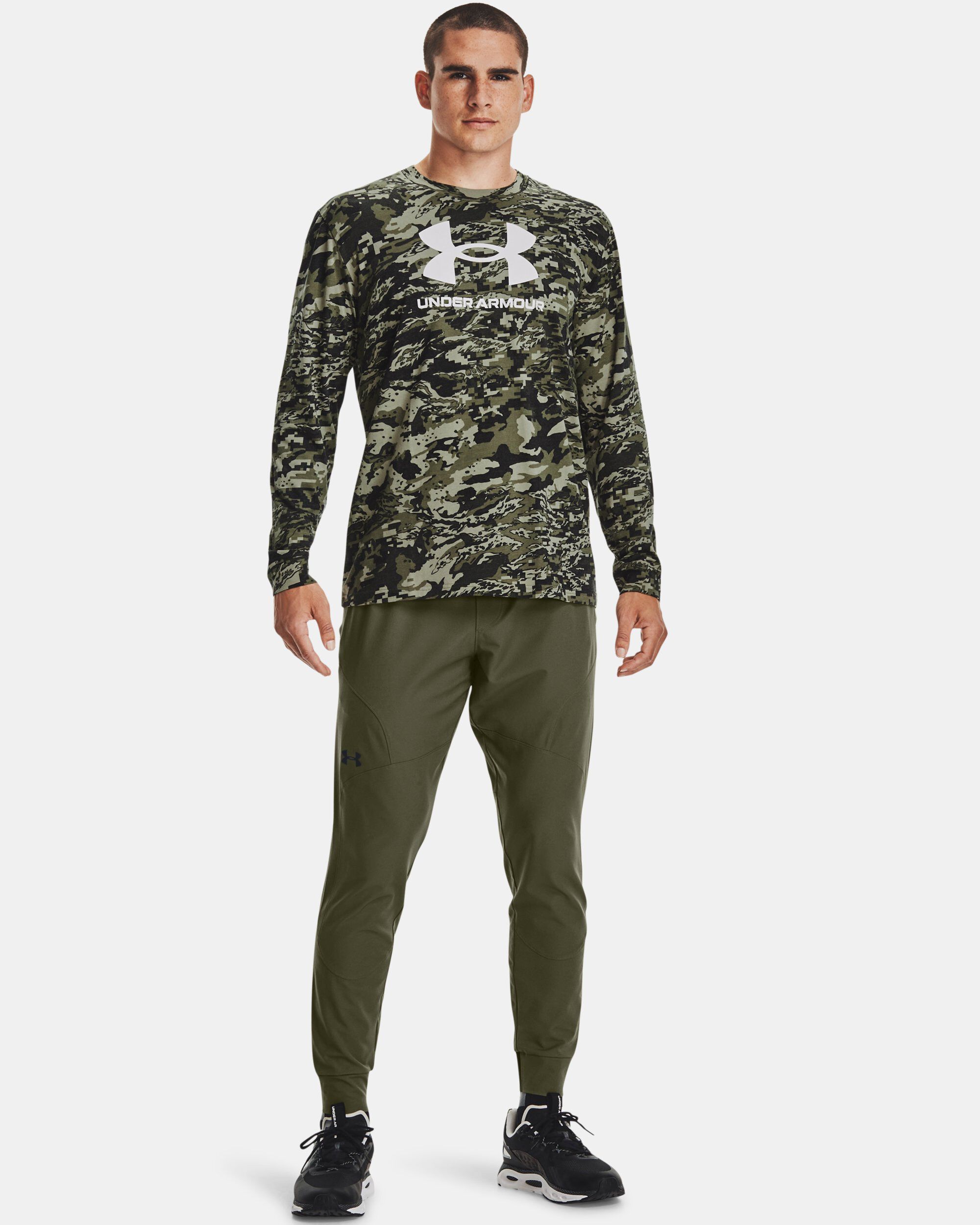 Under armour discount green joggers
