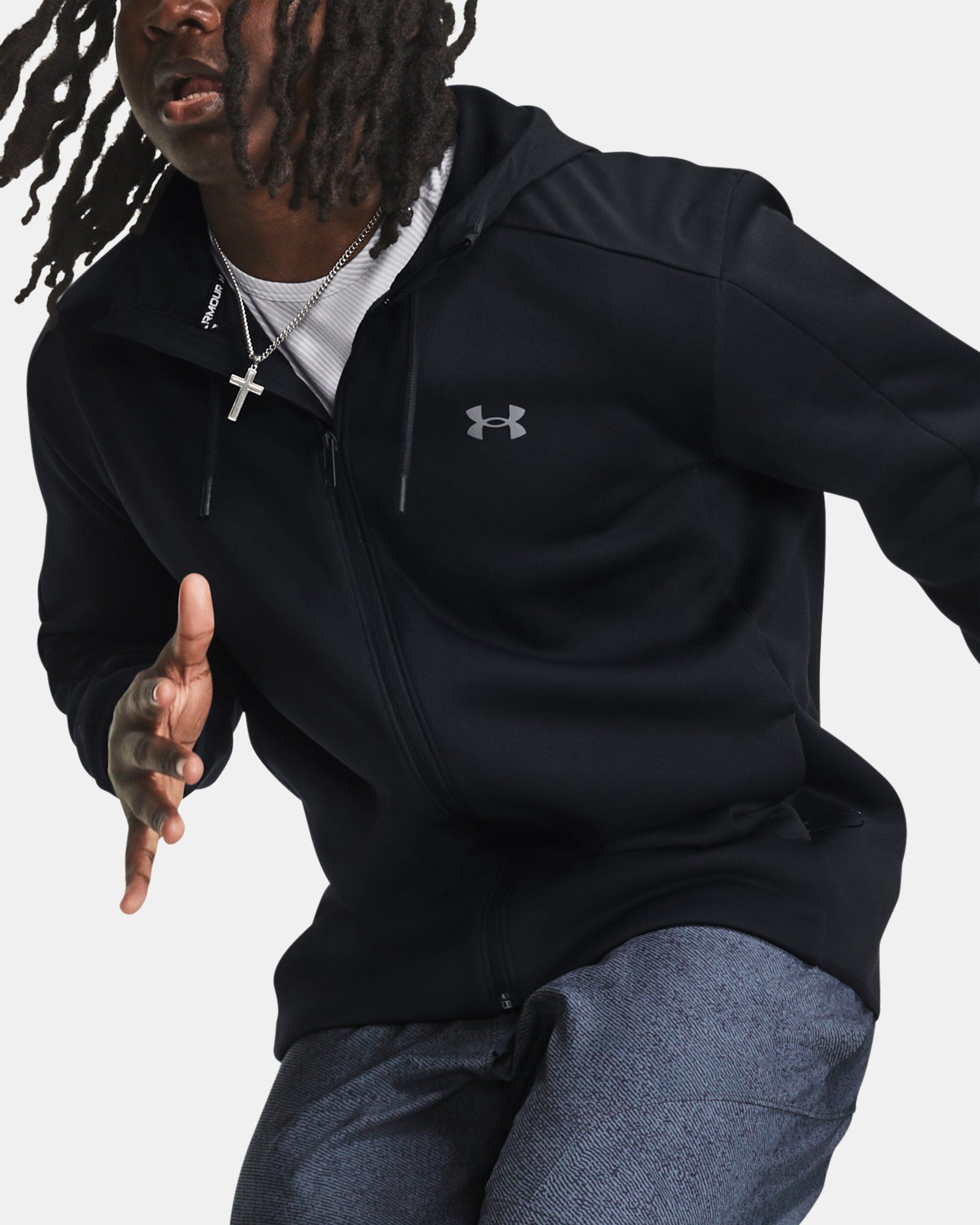 Under Armour Men s UA Essential Swacket Black in KSA