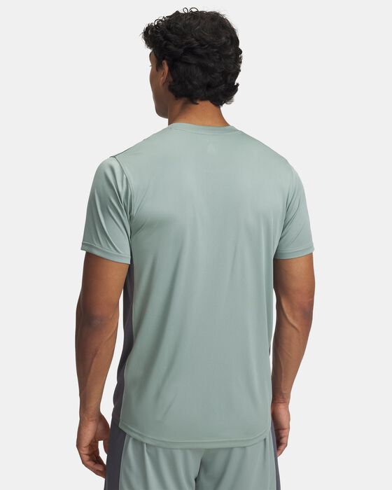 تيشيرت UA تشالنجر ترينينج برينتد بأكمام قصيرة للرجال image number 1