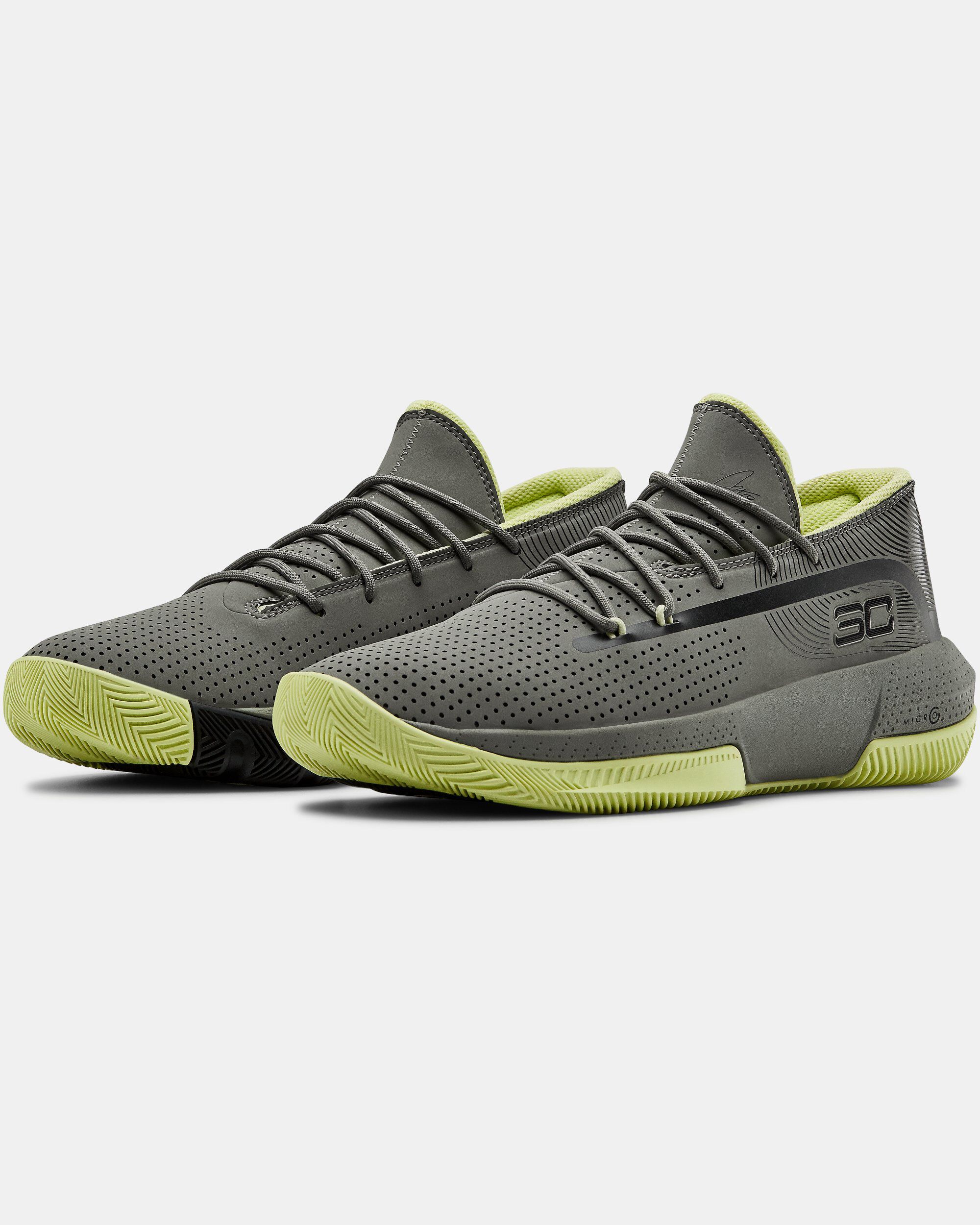 Under Armour Men s UA SC 3ZER0 III Basketball Shoes Green in KSA