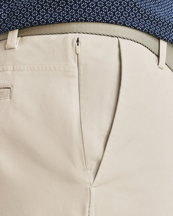 UA Chino image number 3