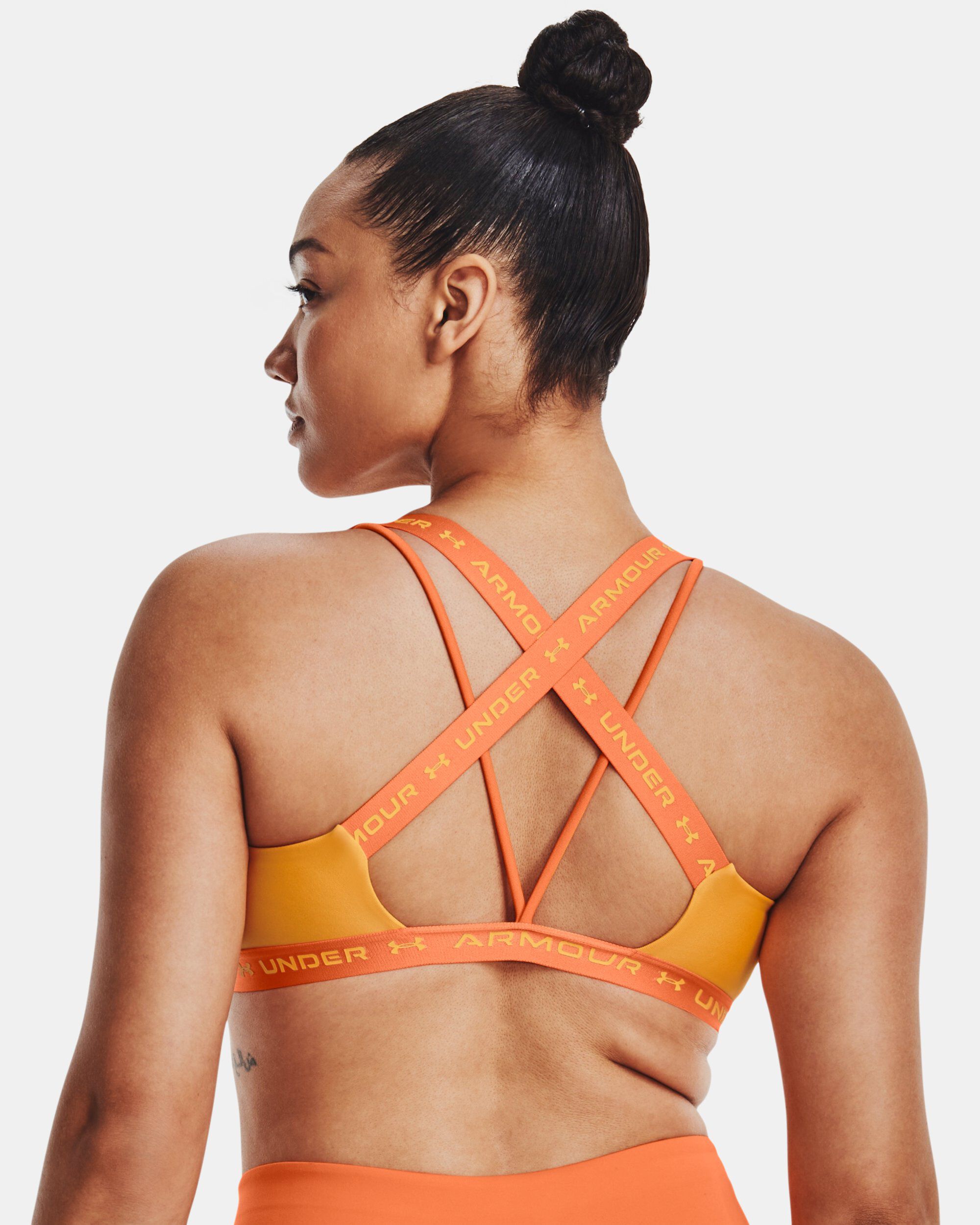 Under armour 2025 orange sports bra