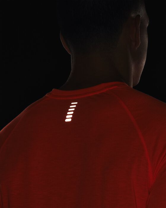 UA Streaker Run image number 3