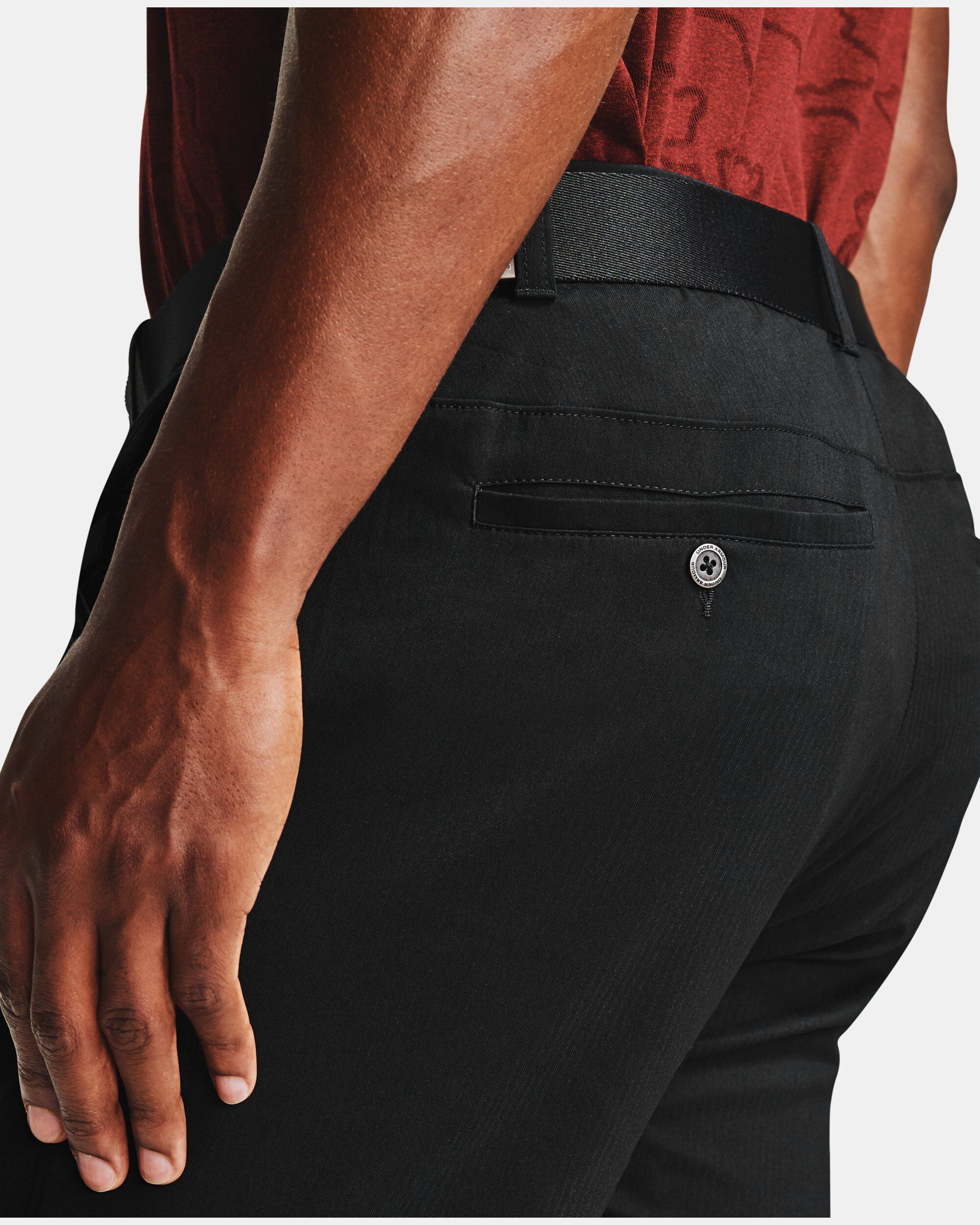 Buy Men s UA Showdown Tapered Pants Black in KSA Under Armour