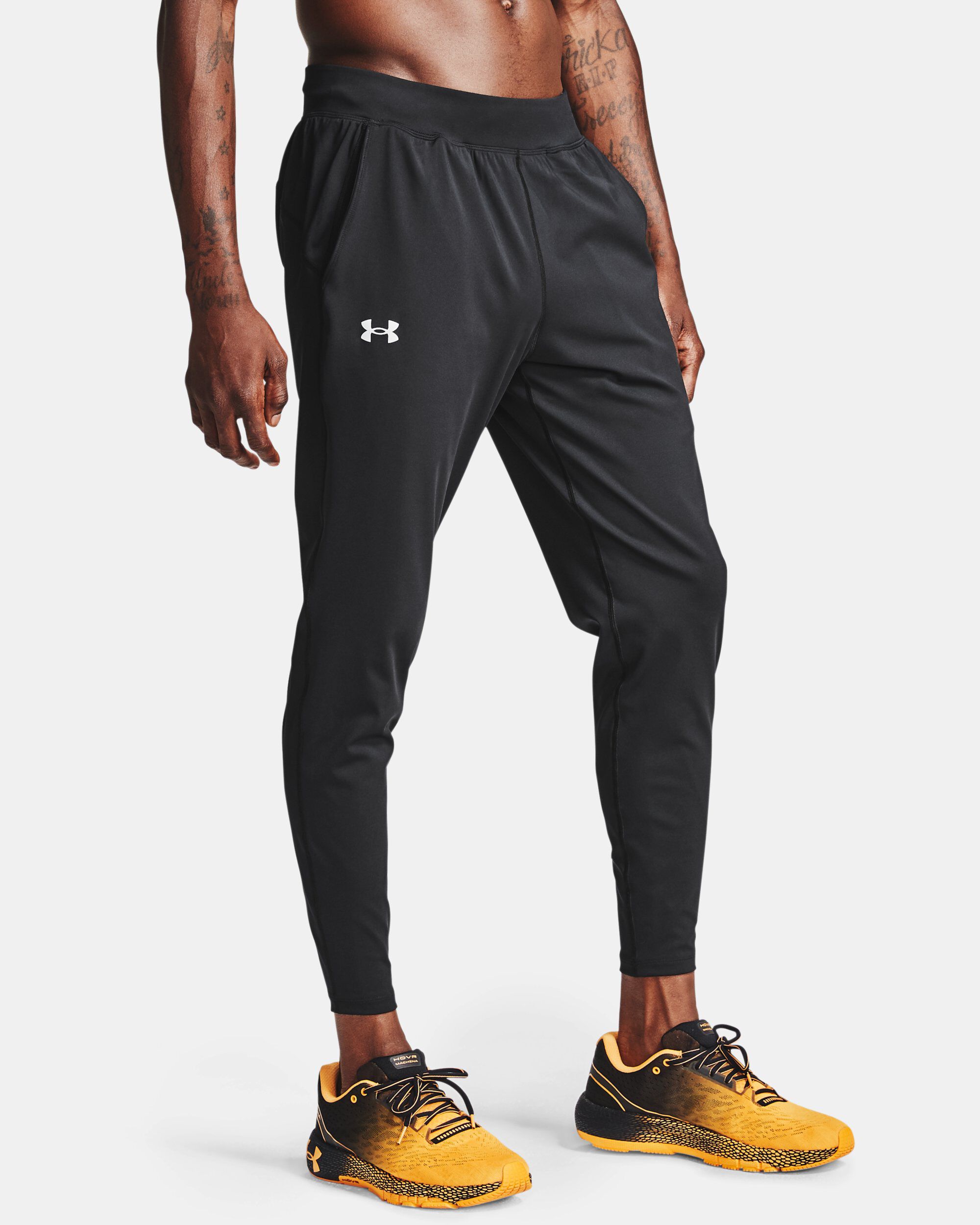 Under Armour Men s UA Fly Fast HeatGear Joggers Black in KSA