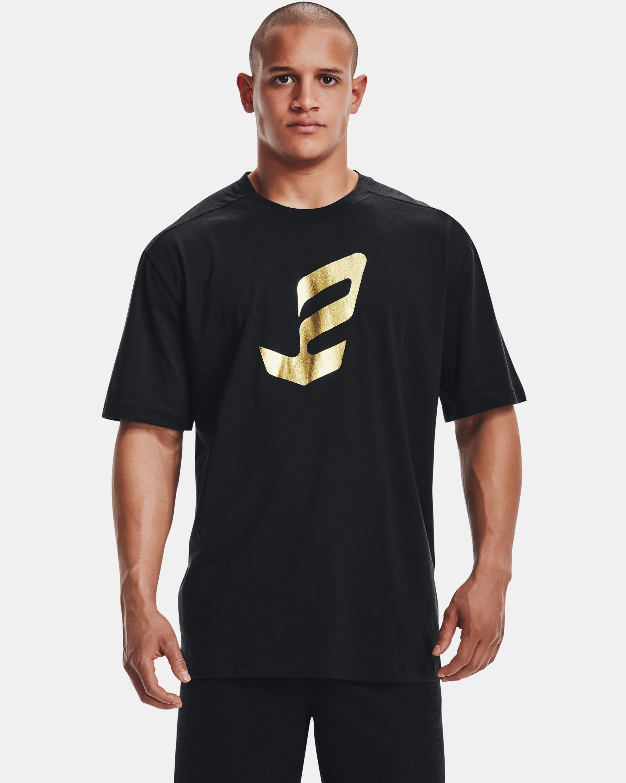Black and gold under armour shirt deals