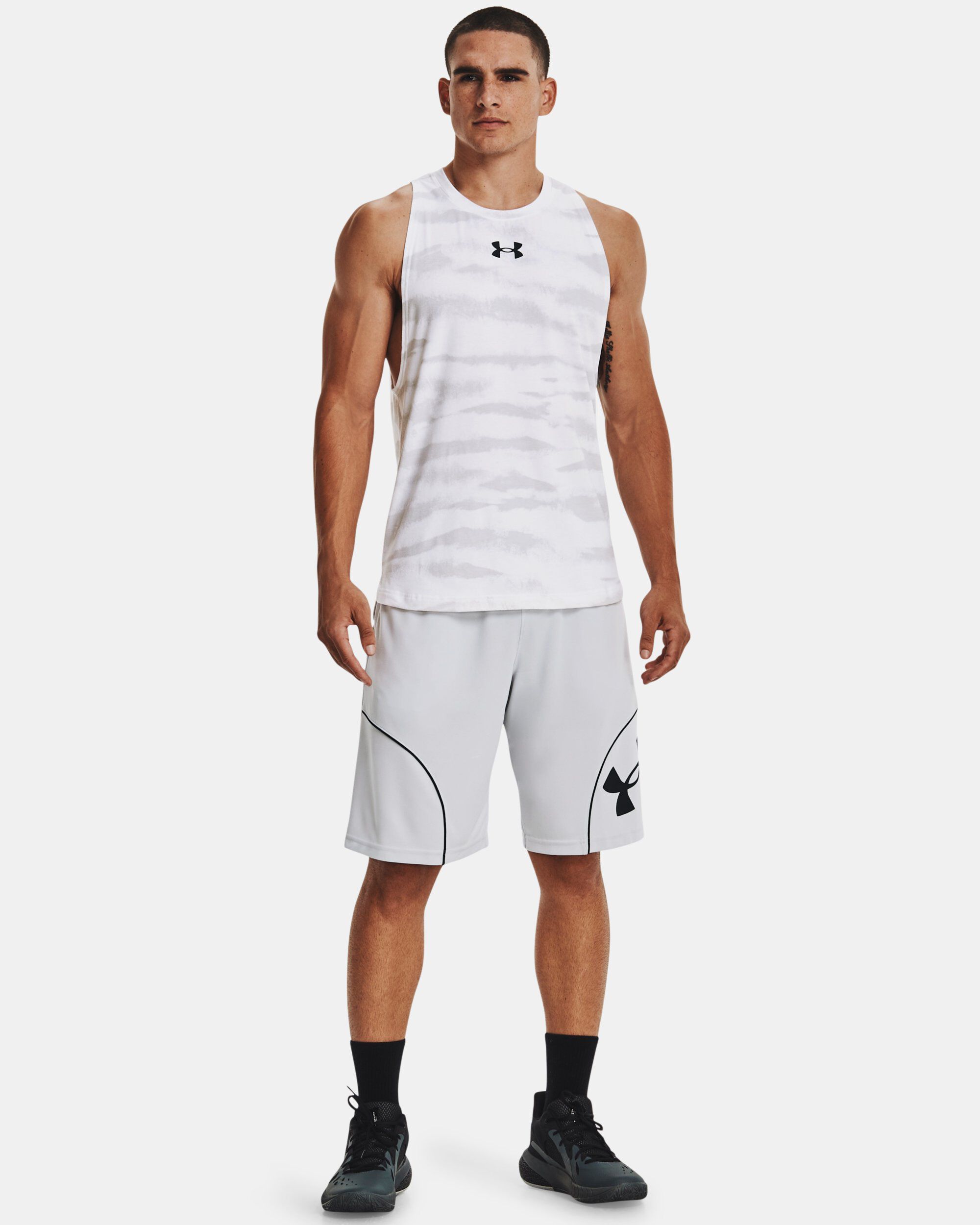 Under armour cheap perimeter shorts