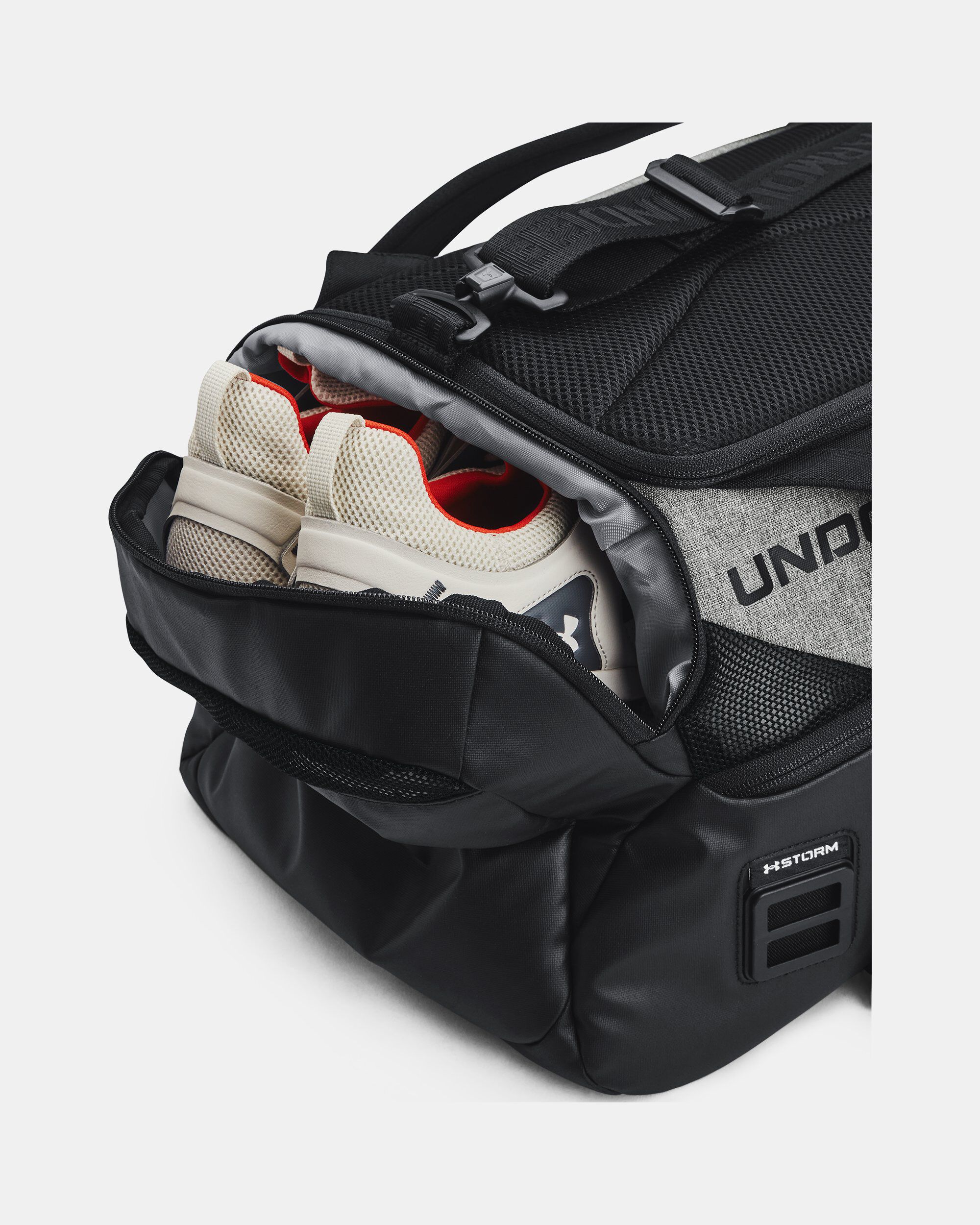 Under armour hotsell unisex contain 4