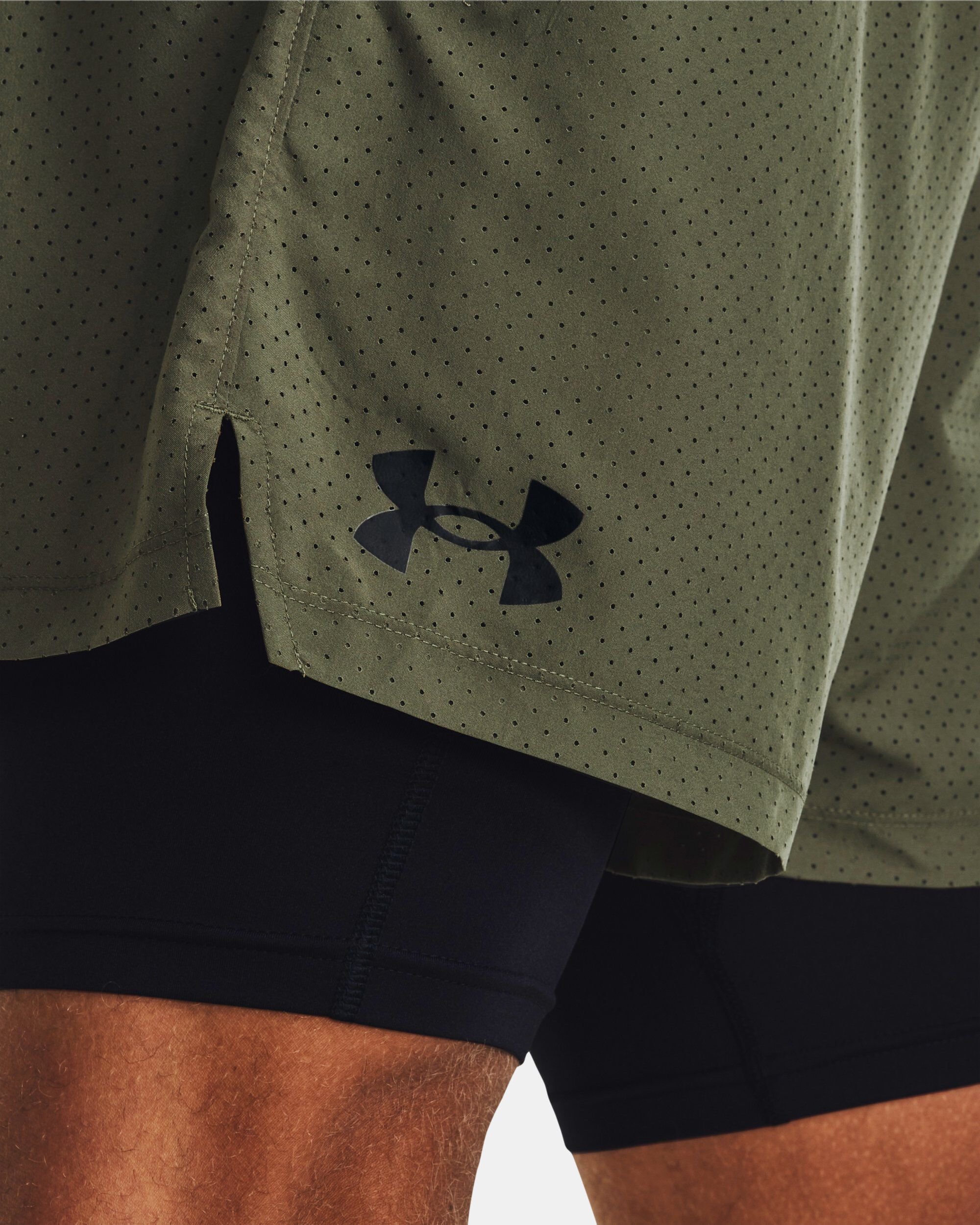 Under Armour Men s UA Vanish Woven 2 in 1 Vent Shorts Black in KSA