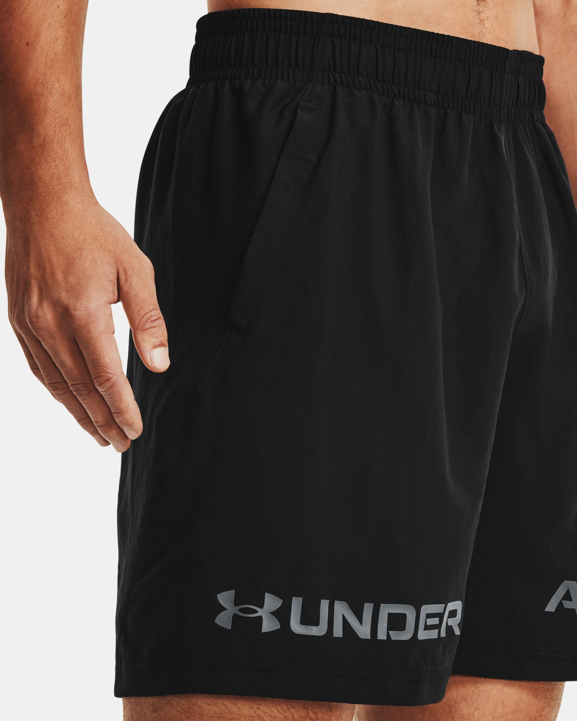 Men's ua woven graphic wordmark top shorts