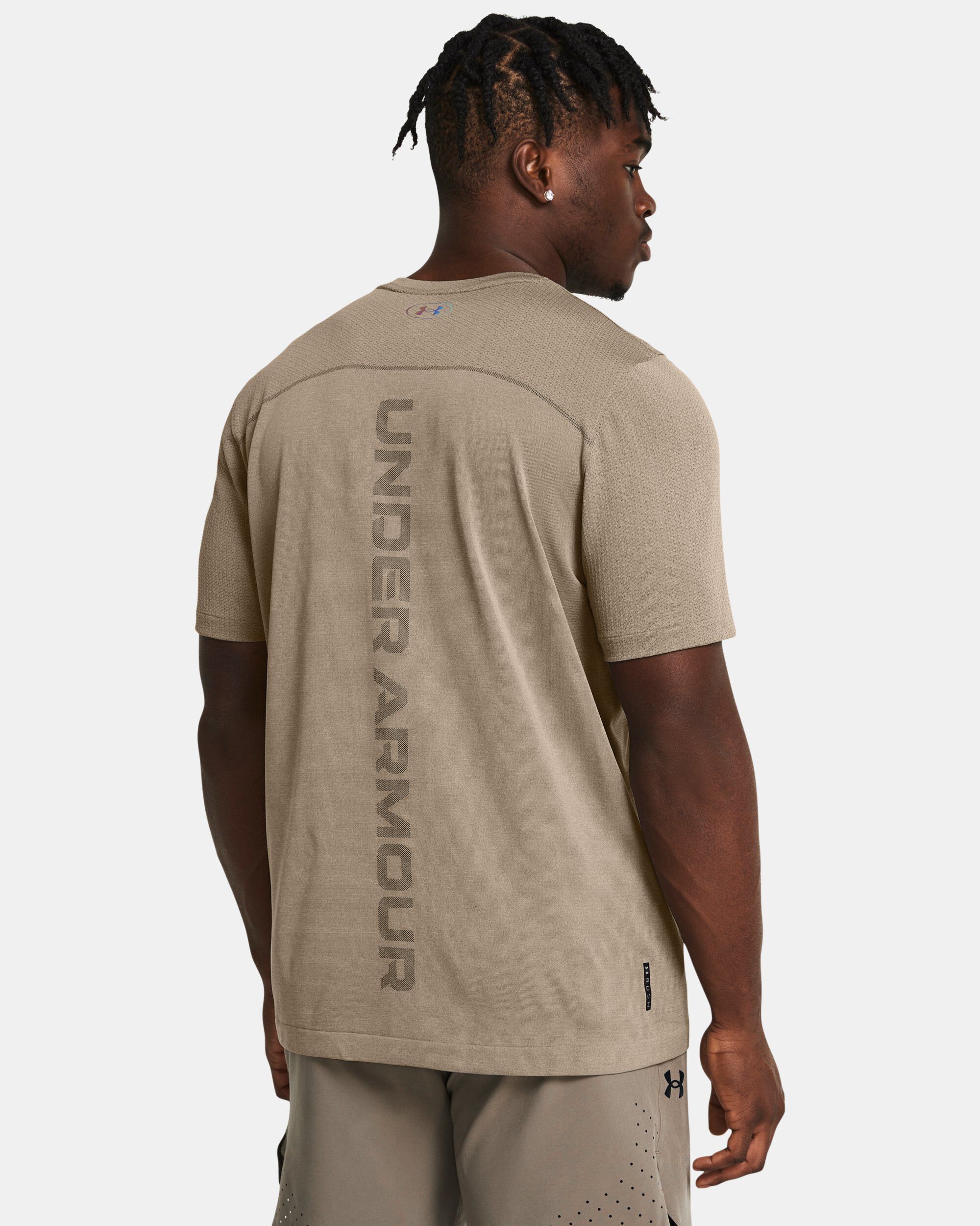 Dw under 2025 armour