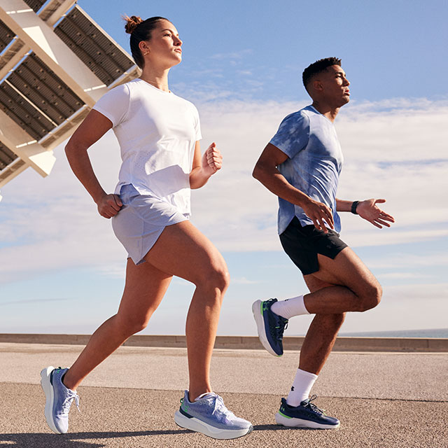<h3>كافح الحرارة</h3><p>أبقِ جسمك باردًا وحافظ على خفّتك في كل خطوة تخطوها أثناء الجري، مع أحدث وأفضل تشكيلة لهذا الموسم.</p>